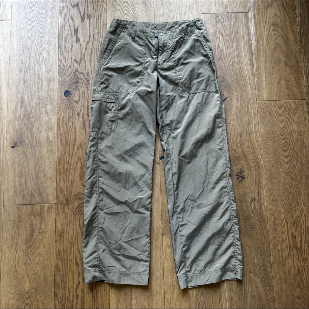 Patagonia Women’s Sol Patrol Pants Size 6 Khaki Lightweight Hiking Cargo Camping